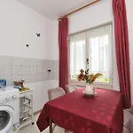 Apartment Nada *
