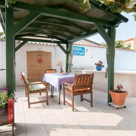Nada - With Private Pool * Fazana