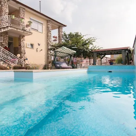Nada - With Private Pool * Fazana