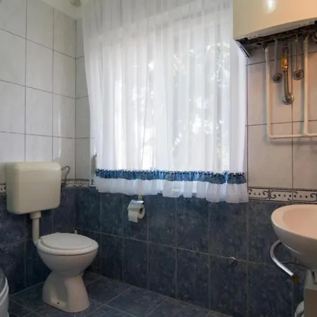 Nada - With Private Pool Apartment *
